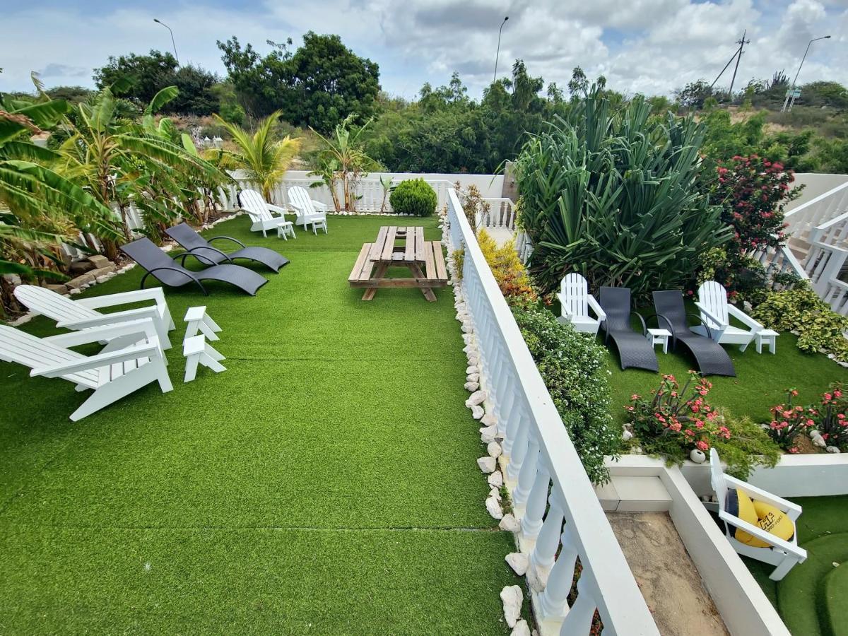 Adonai Hotel Boutique Willemstad Exterior foto